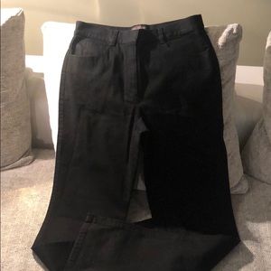 ⭐️⭐️⭐️NWT HENRI BENDEL BLACK STRAIGHT JEAN!!